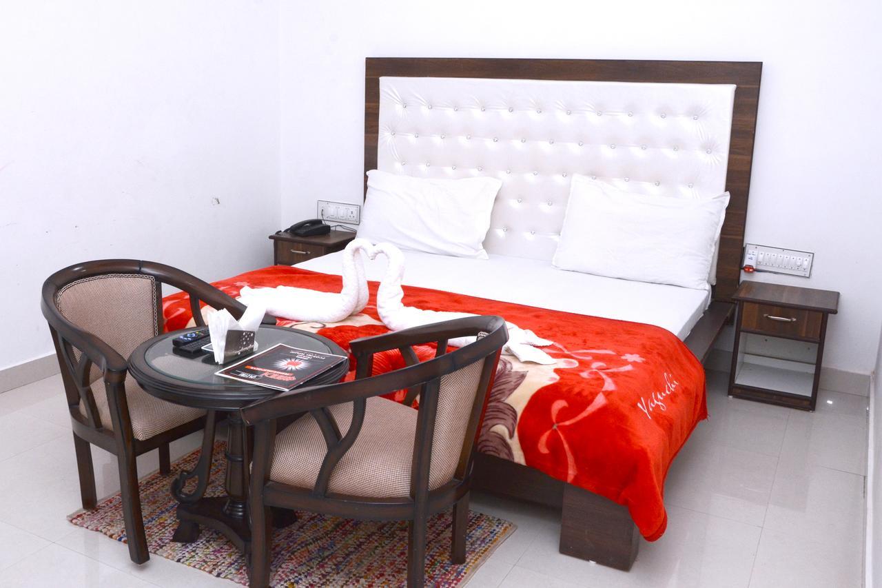 Hotel Pratap Regal Bharatpur Exterior photo